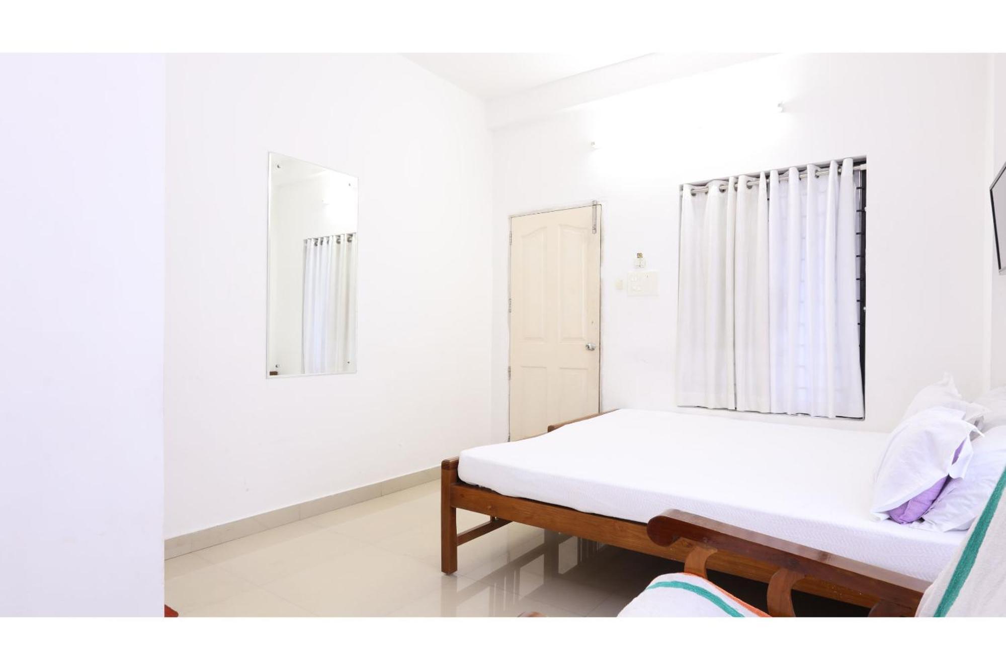 فندق Collection O Ar Square Thrissur المظهر الخارجي الصورة