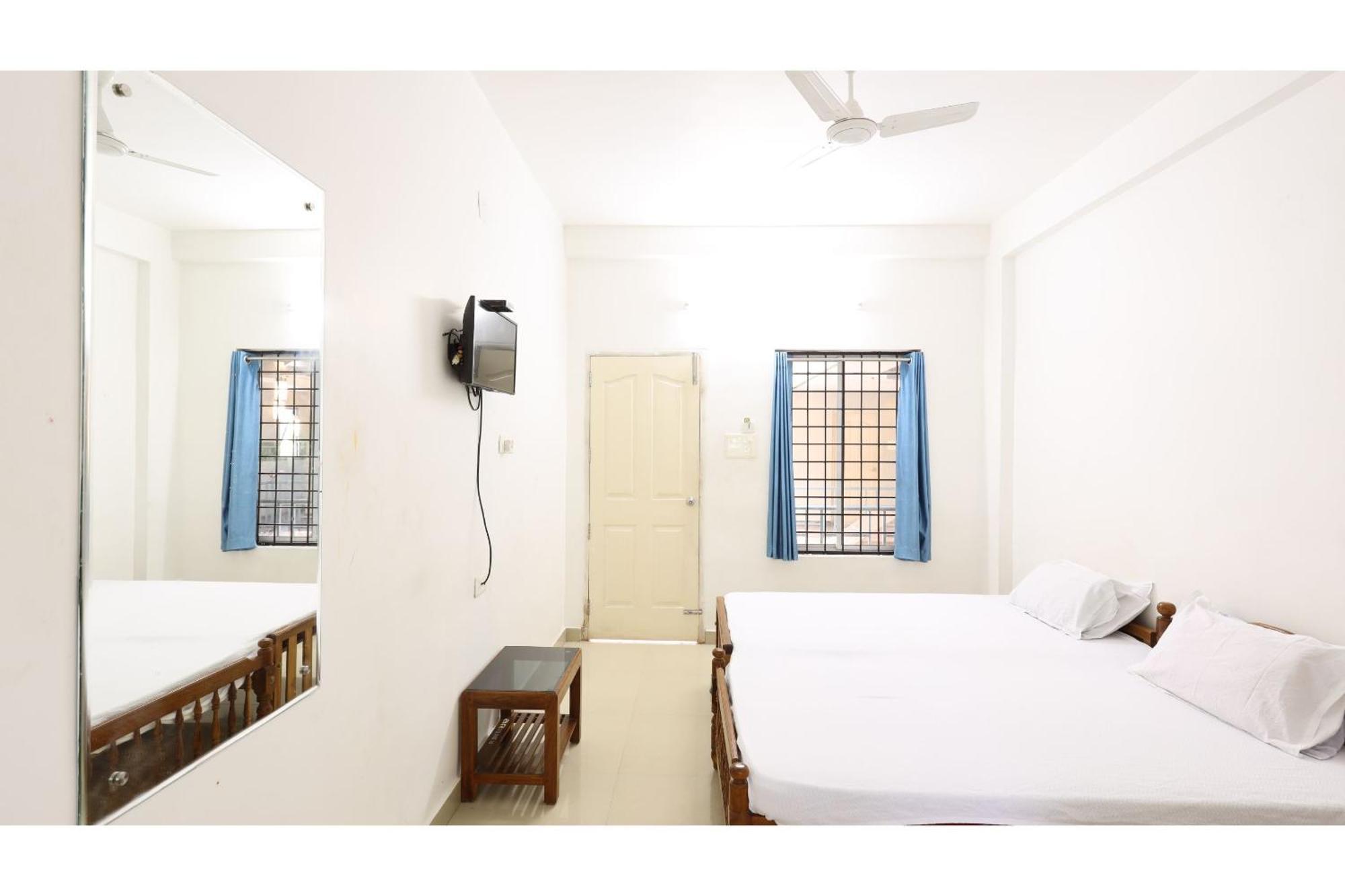 فندق Collection O Ar Square Thrissur المظهر الخارجي الصورة