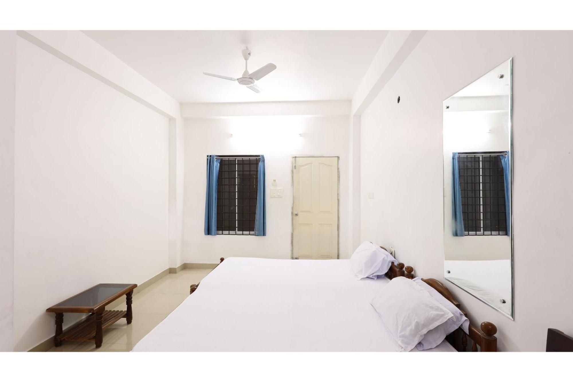 فندق Collection O Ar Square Thrissur المظهر الخارجي الصورة